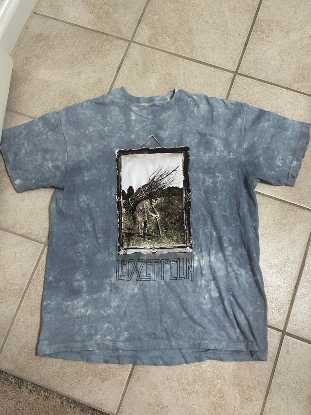 Led Zeppelin IV Man With Sticks Tie-Dye T-Shirt Blue & White Size Large